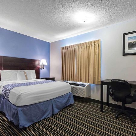 Suburban Extended Stay Hotel Naval Base Area Warrington Εξωτερικό φωτογραφία
