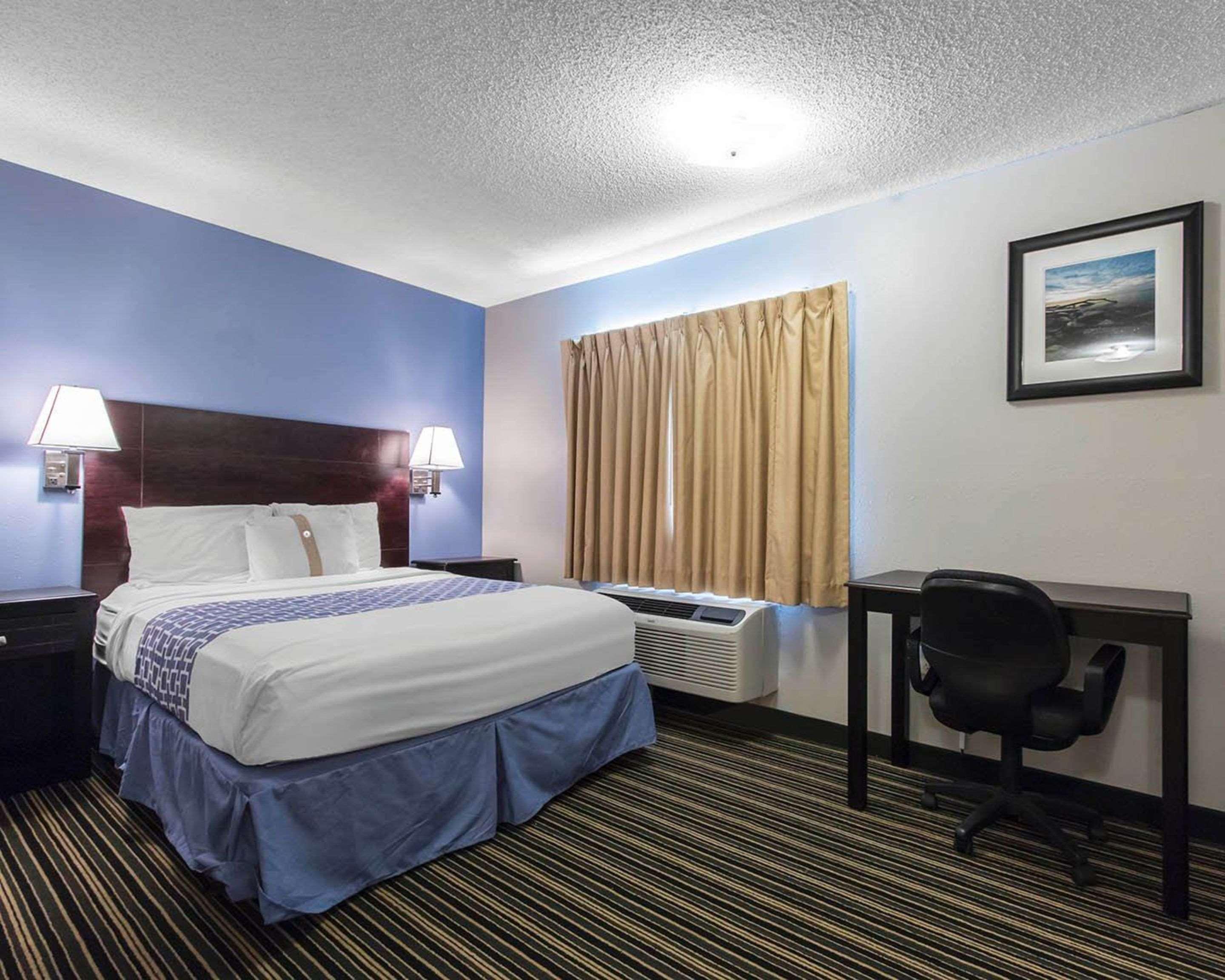 Suburban Extended Stay Hotel Naval Base Area Warrington Εξωτερικό φωτογραφία