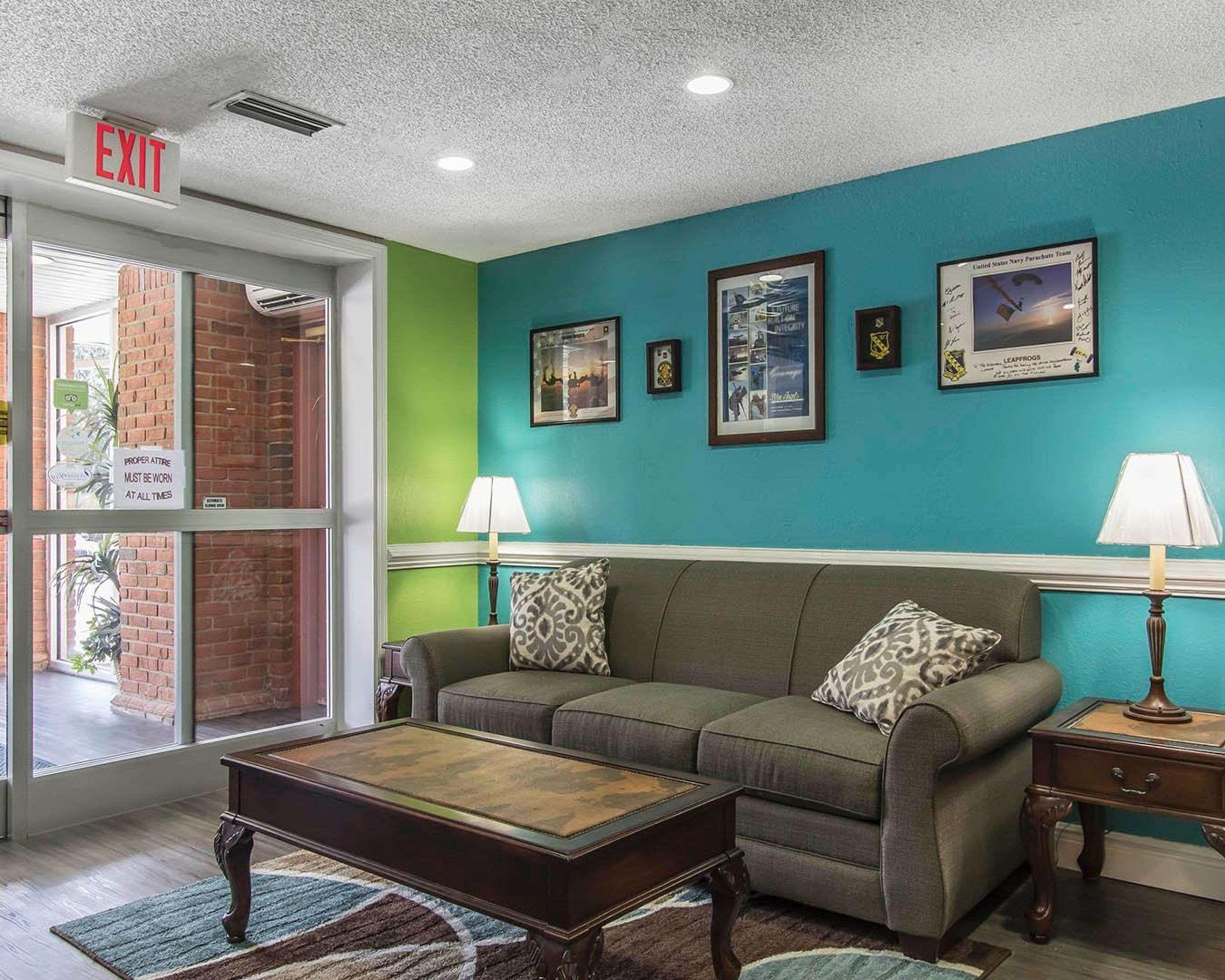 Suburban Extended Stay Hotel Naval Base Area Warrington Εξωτερικό φωτογραφία
