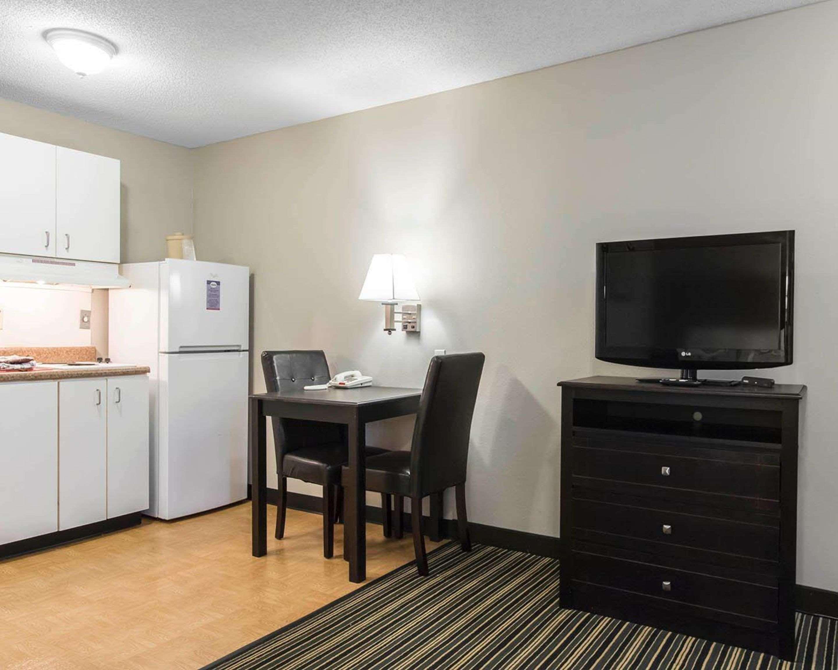 Suburban Extended Stay Hotel Naval Base Area Warrington Εξωτερικό φωτογραφία