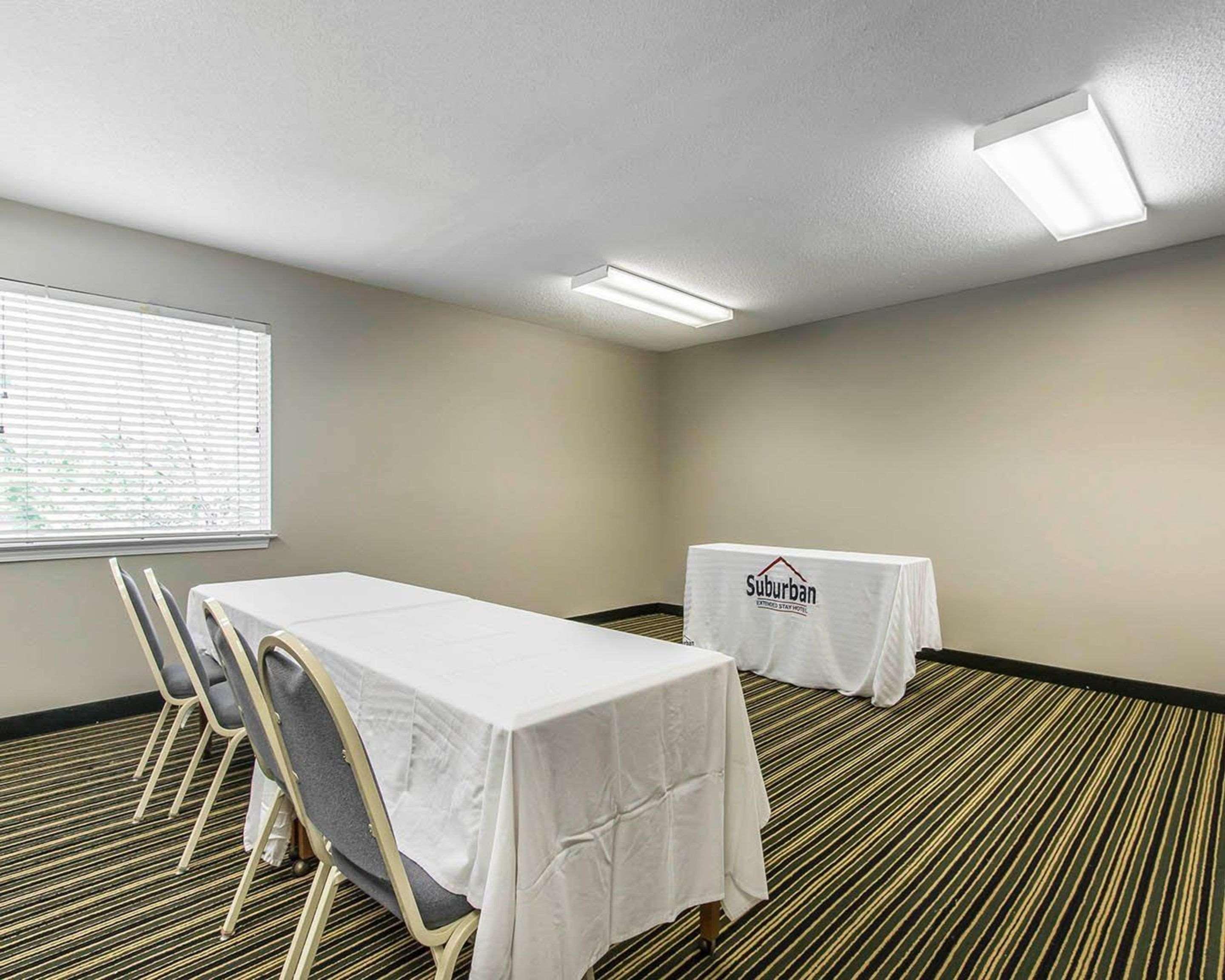 Suburban Extended Stay Hotel Naval Base Area Warrington Εξωτερικό φωτογραφία