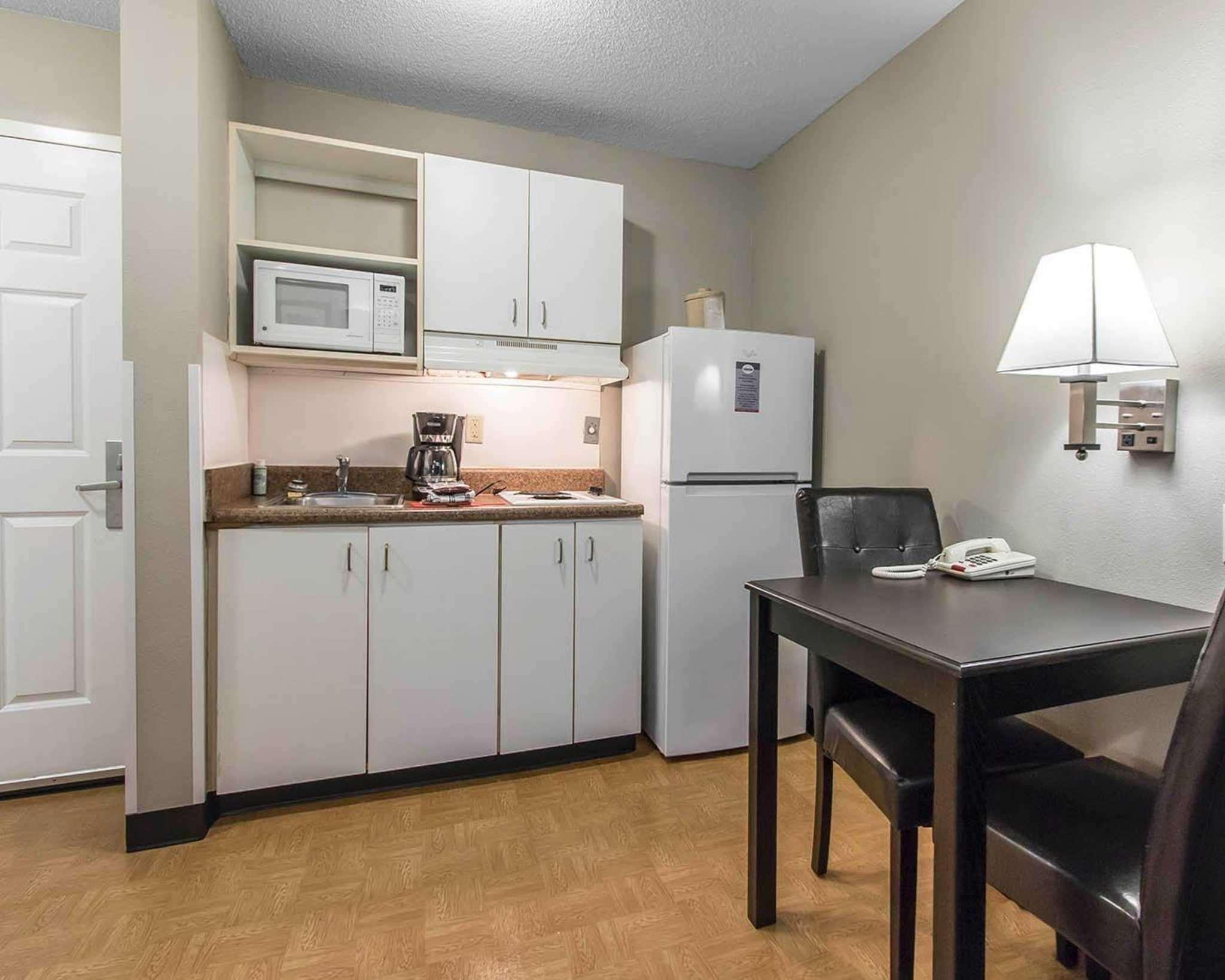 Suburban Extended Stay Hotel Naval Base Area Warrington Εξωτερικό φωτογραφία